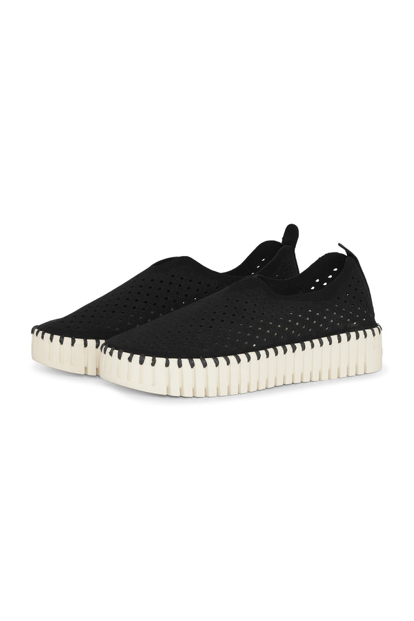 TulipBlackPlatformbothshoes