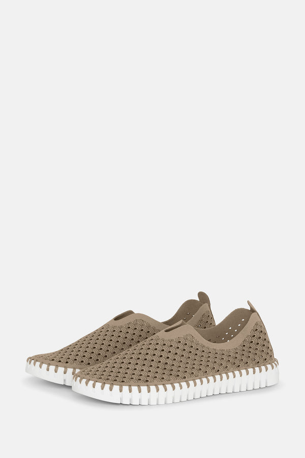 Eco-Chic Comfort: Ilse Jacobsen Tulip Recycled Slip-On Shoes