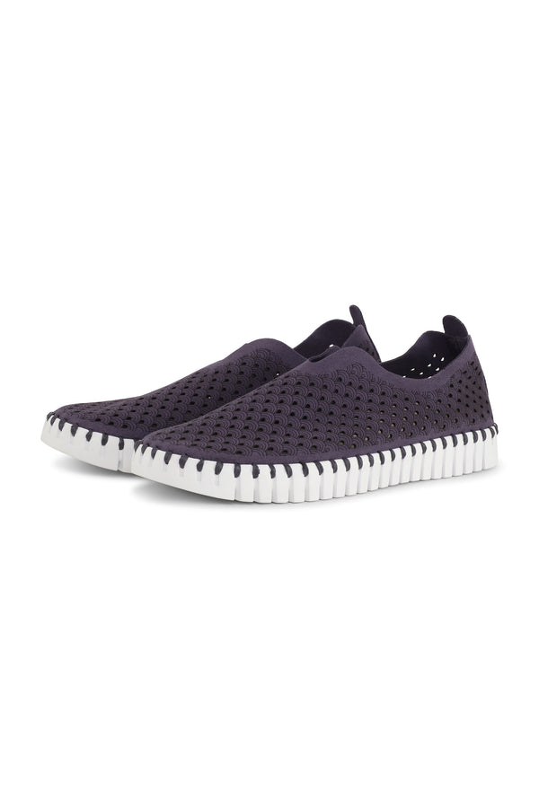 Eco-Chic Comfort: Ilse Jacobsen Tulip Recycled Slip-On Shoes