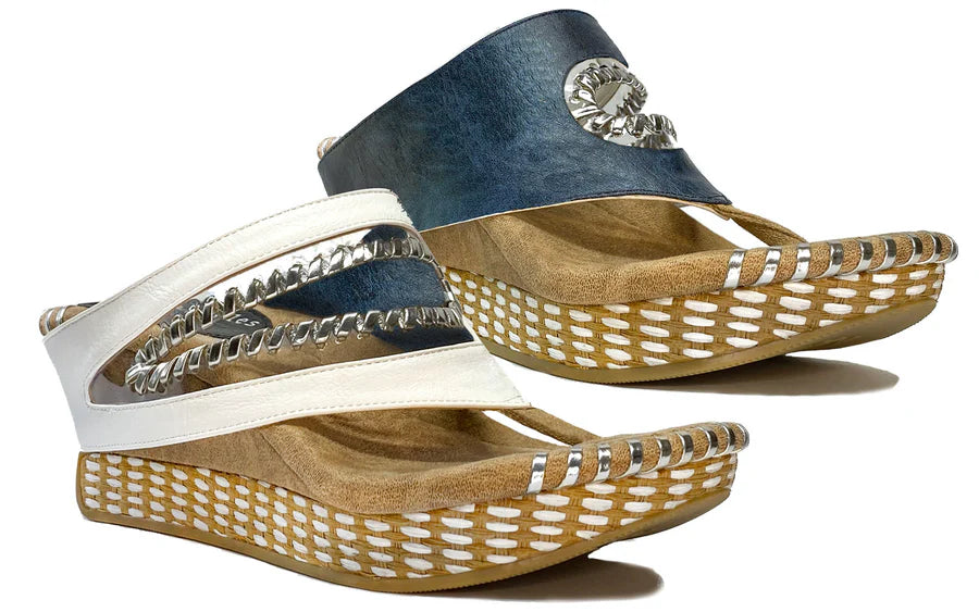 Valencia_white_flips_to_navy_both_shoes